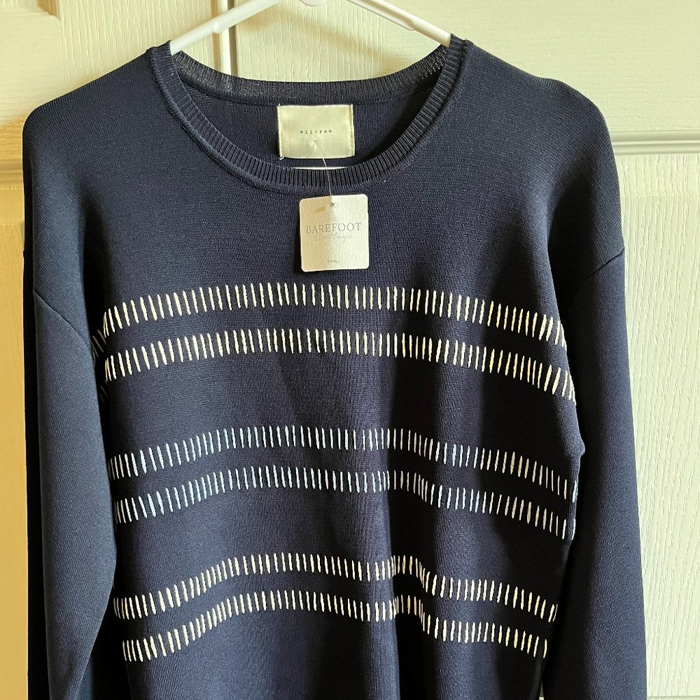 Navy all:row Top